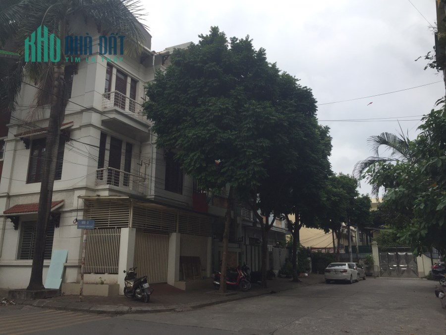 Chính chủ cần bán gấp căn nhà số 01 phân lô B (lô góc), khu nhà Liên Cơ, Phường Cầu Diễn, Quận Nam
