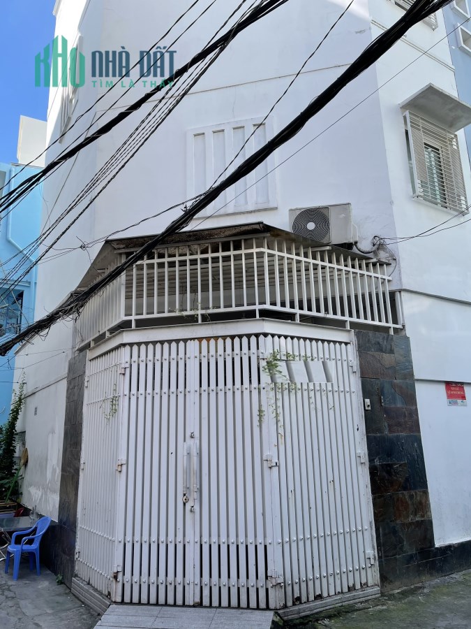 Bán nhà HXH Nguyễn Thượng Hiền Bình Thạnh- 44m2- 4 TẦNG vô ở ngay-Nhỉnh 6 tỷ