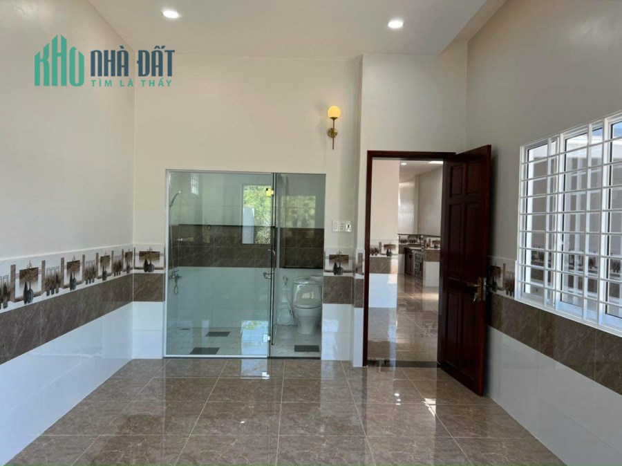 Chính Chủ Cần Bán Nhà Mặt Tiền Đẹp tại Châu Thành, Bến Tre.