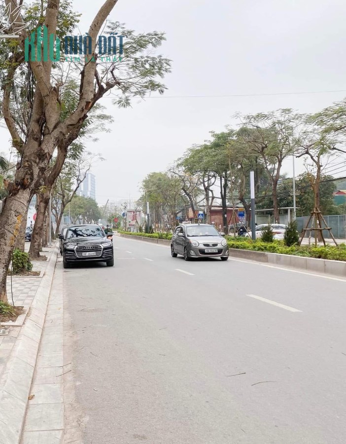 Bán đất Mặt Phố Trần Thái Tông Cầu Giấy 3270m2  Mặt Tiền 100m Giá 960 tỷ sổ đỏ lâu dài