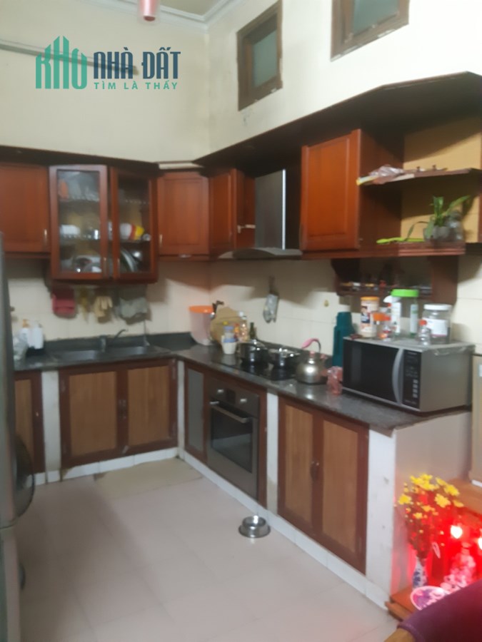 Bán nhà Tăng Bạt Hổ, Hai Bà Trưng 55m, 4PN, ngõ nông, rộng, 9.5 tỷ. LH: 0366051369