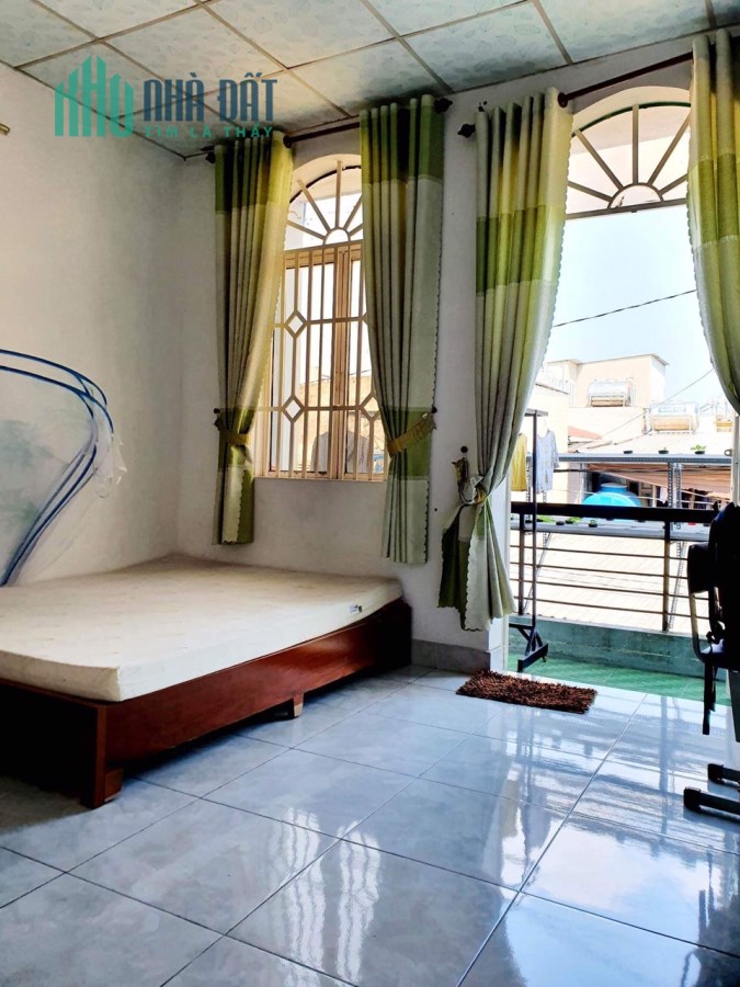 Gấp bán nhà HXH , 48M2 , 3pn, 2T, Lê Văn Khương, q12, chỉ 3 tỷ 300tr.