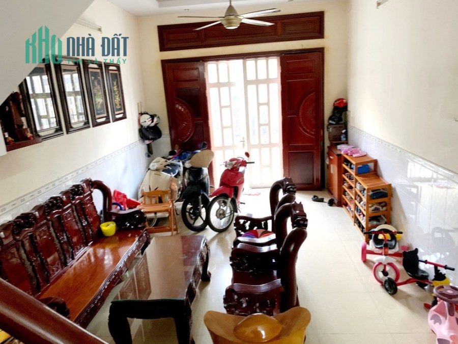 Bán Nhà HXH Lê Trọng Tấn, Tân Phú 2 Tầng-50m2- Ngay UBND Sơn Kỳ chỉ 4.1 tỷ