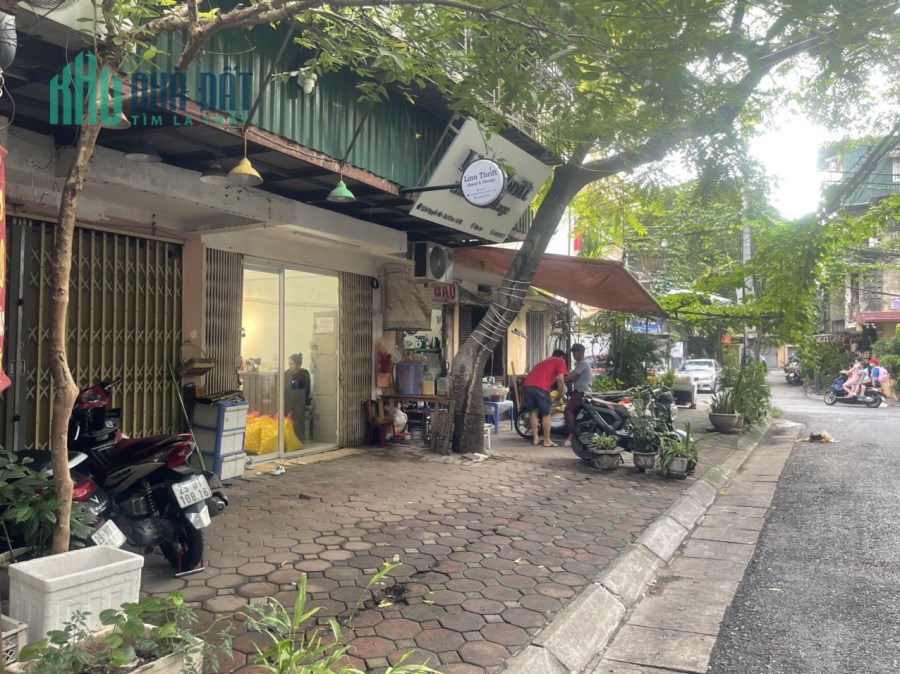 Cho thuê cửa hàng nhỏ xinh tai 102 k 4 khu tập thể Bách Khoa, Hai Bà Trưng