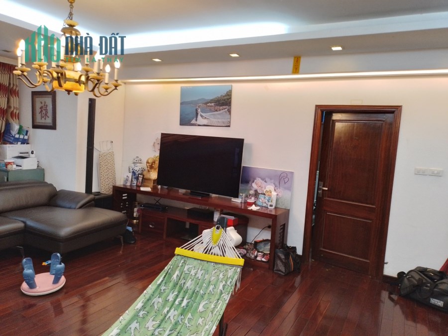 Bán căn hộ chung cư Momota 151A Nguyễn Đức Cảnh 130m2, 3PN 2WC chỉ 4 tỷ