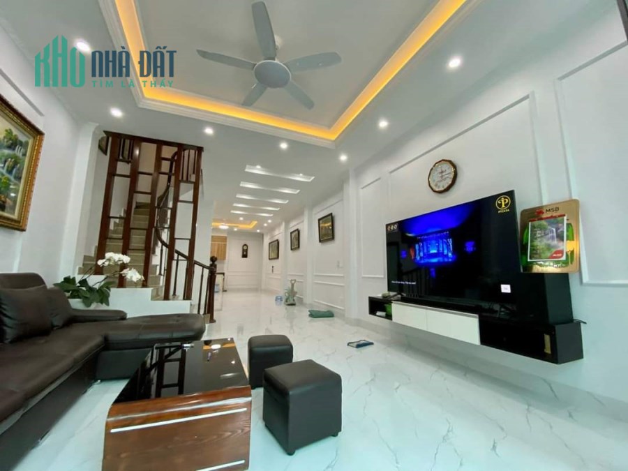 BÁN NHÀ TRẦN THÁI TÔNG CẦU GIẤY, NHÀ ĐẸP THOÁNG, Ở SƯỚNG, NGÕ 3 GÁC TRÁNH SH, 47,5M2 CHỈ HƠN 5 TỶ