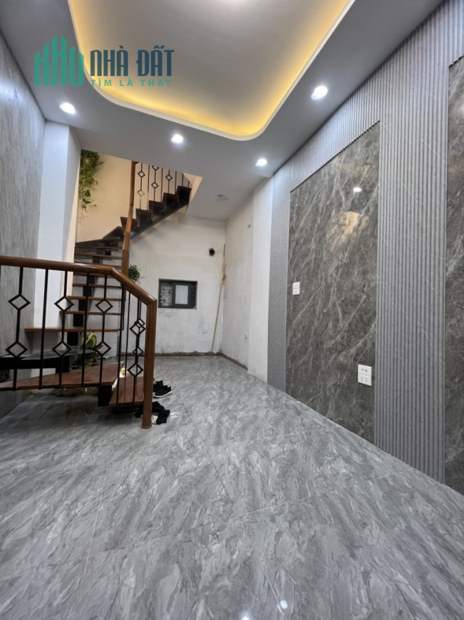 GẤP TRONG TUẦN, bán nhà Phố Vọng, sát phố, lô góc cực thoáng, 25m2*4T giá 2.78tỷ.