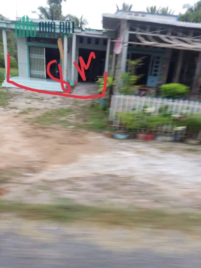 Chính Chủ Cần Bán Lô Đất Tâm Huyết Tặng Căn Nhà Cấp 4 Vị Trí Đẹp Giá Siêu Đầu Tư.