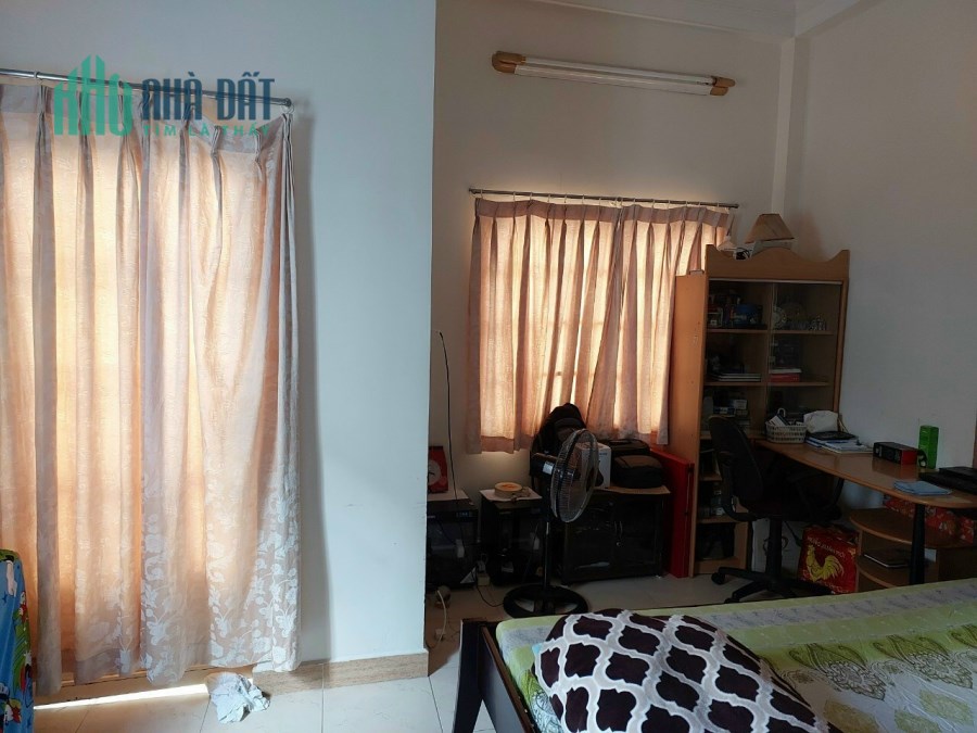 Bán Nhà HXT Thiên Phước, Giáp Quận 10, 70m2, Sổ Nở Hậu, 3 Tầng, Nhỉnh 10 Tỷ TL.