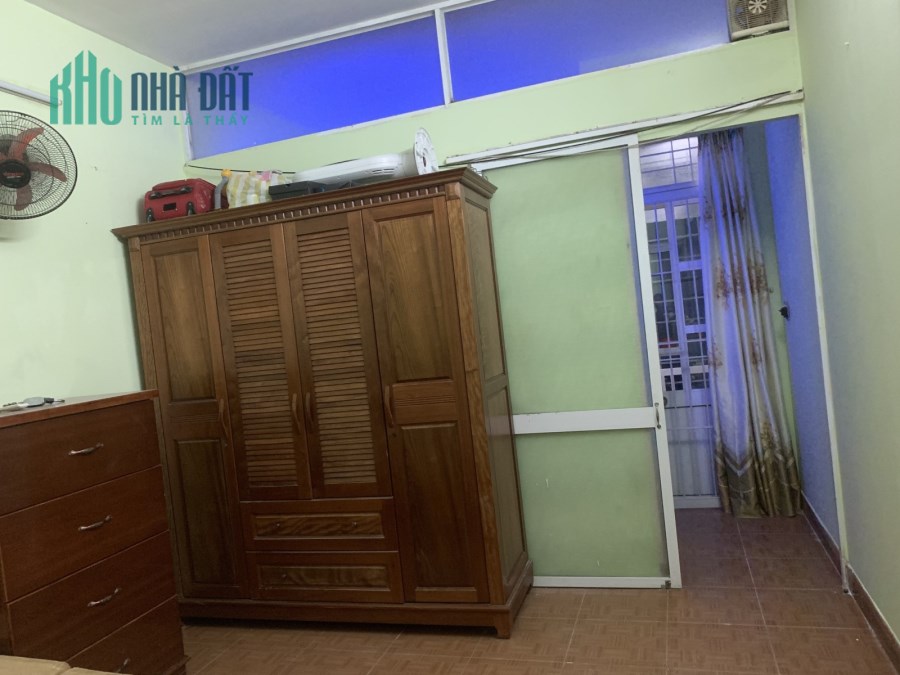 Vì WorldCup bán nhà 90m2 Hoàng Diệu giá sụp nguồn