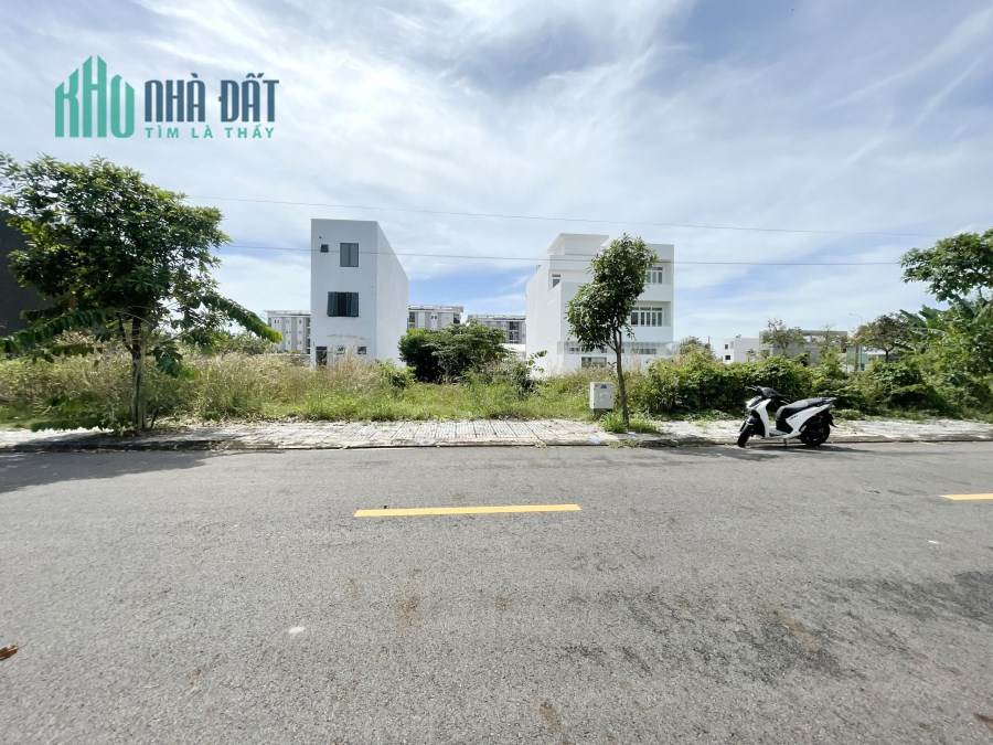 Mặt tiền Nguyễn Hữu Huân, P.Long Tâm, TP.Bà Rịa-Giá: 2Tỷ 550 Triệu