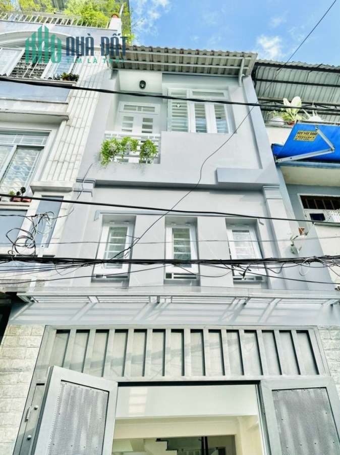 Bán nhà HXH - nhà mới ở ngay - 3 tầng - Chỉ 4 tỷ (TL) - Gần Lotte Mart