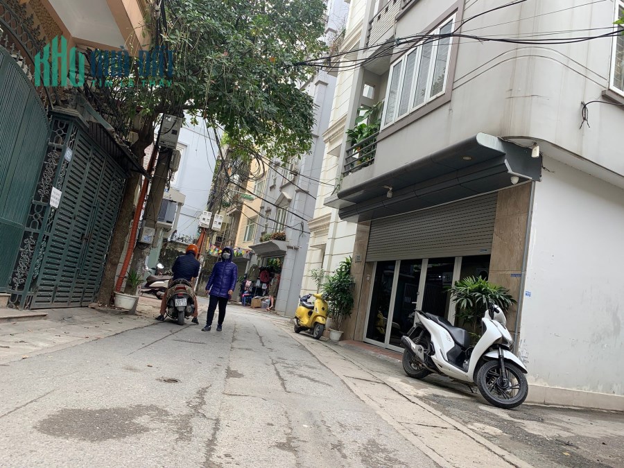 BÁN NHÀ LÔ GÓC ĐẦU CẦU GIẤY KD BẤT CHẤP,15M RA PHỐ ÔTÔ ĐỖ CỬA, DT 69M/5T, GIÁ 13 TỶ 5