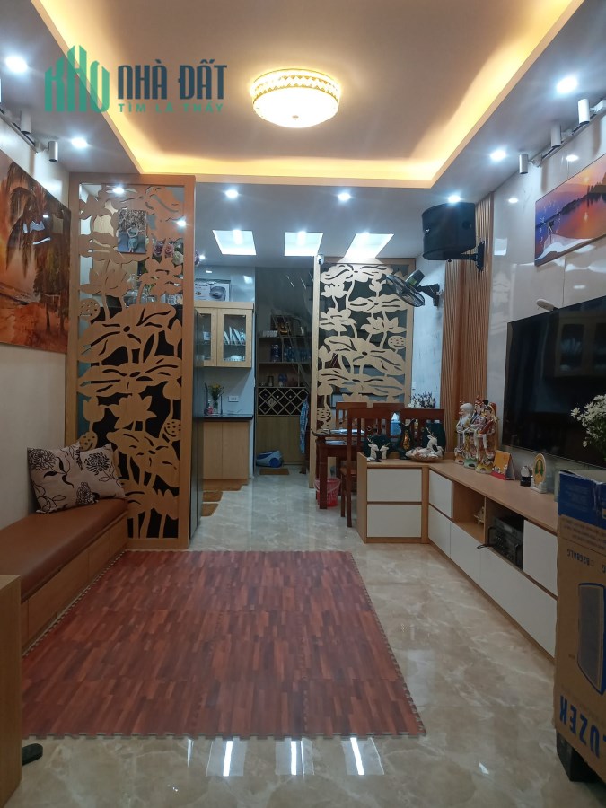 BÁN NHÀ PHỐ  LÊ QUÝ ĐÔN -P.BẠCH ĐẰNG -Q.HAI BÀ TRƯNG .DIỆN TÍCH 50M2.NGÕ TO ,CÁCH OTO CHỈ 20M .XÂY