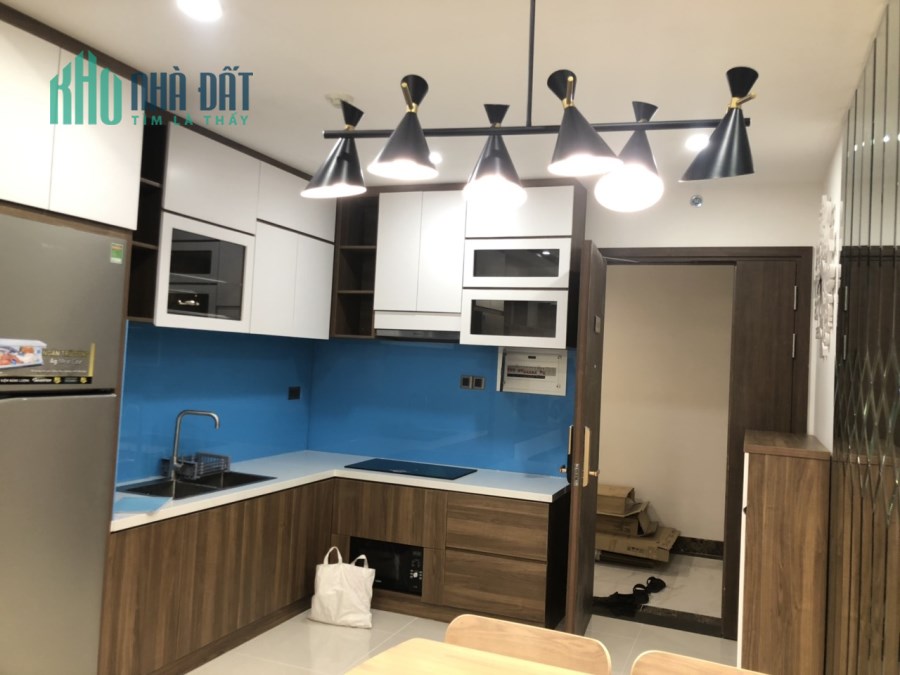 CHỊ MÌNH CẦN THU HỒI VỐN ĐỂ ĐI NƯỚC NGOÀI NÊN NHƯỢNG LẠI CĂN HỘ CAO CẤP SAIGON ROYAL