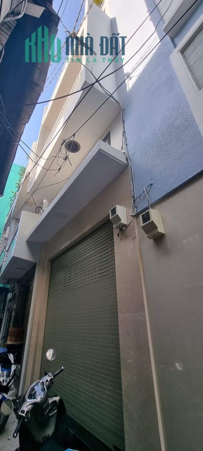 Nhà 5 tầng bê tông cốt thép, nhà mới dọn vào ở ngay, đường Phan Văn Trị p7q5 giá 9.5 tỷ.