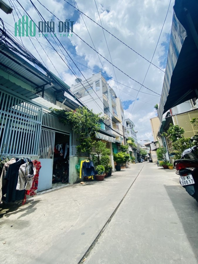 Bán nhà đường Tạ Uyên Quận 11 - ngay 3 Tháng 2 - 5 Tầng BTCT - 50m2- Giá chỉ 9 Tỷ 99 TL