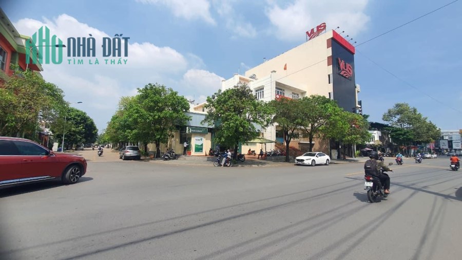 hạ giá 1 ty bán gấp 107m2 đất trong khu TTHC Dĩ an, công chứng ngay