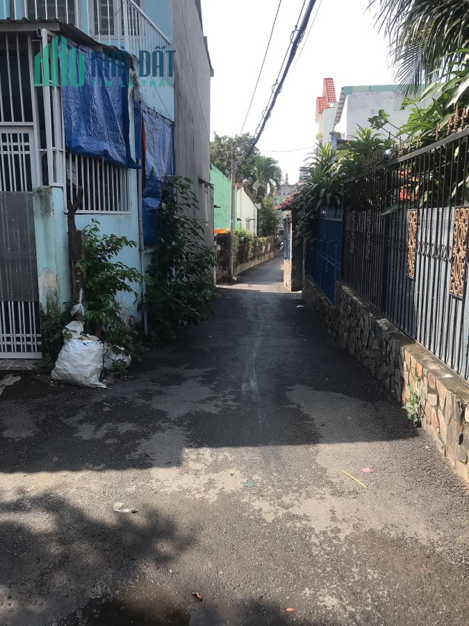 Bán Nhà hxh đỗ cửa. 67m2 chỉ 4,25tỷ. Linh Chiểu. Thủ Đức.