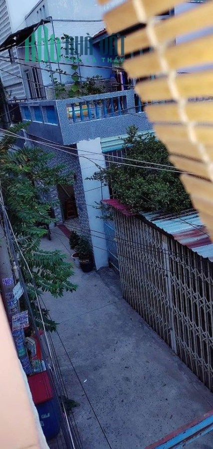 Nợ ngân hàng không gồng lãi nổi cần bán gấp nhà ngay chợ Dĩ An 1 gần 50m2  chỉ 1,8 tỉ