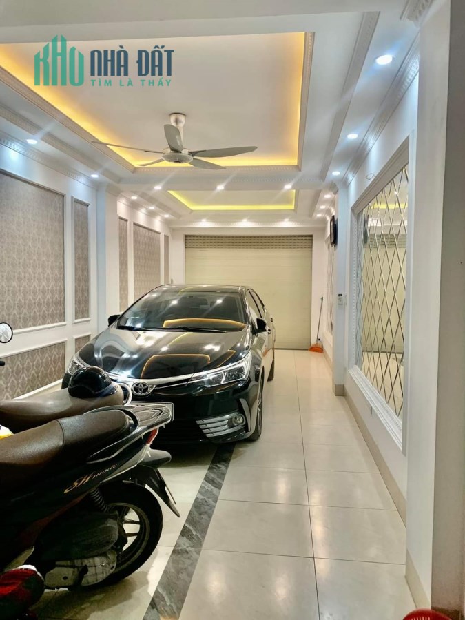 BÁN NHÀ BỒ ĐỀ  55M 4 NGỦ LÔ GÓC Ô TÔ VÀO NHÀ NGÕ Ô TÔ TRÁNH  6 TỶ HƠN LH E TÂM