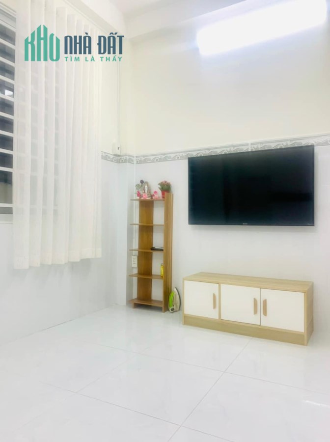 Sát nách Q1, bán nhà Vạn Kiếp, 5 tầng BTCT ngang 4.5m chỉ 3ty500 TL