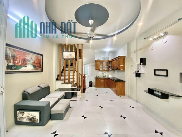 Nhà Hoàng Liệt 38m2 x5T,mới,đẹp,ở luôn,giá nhỉnh 3 tỷ