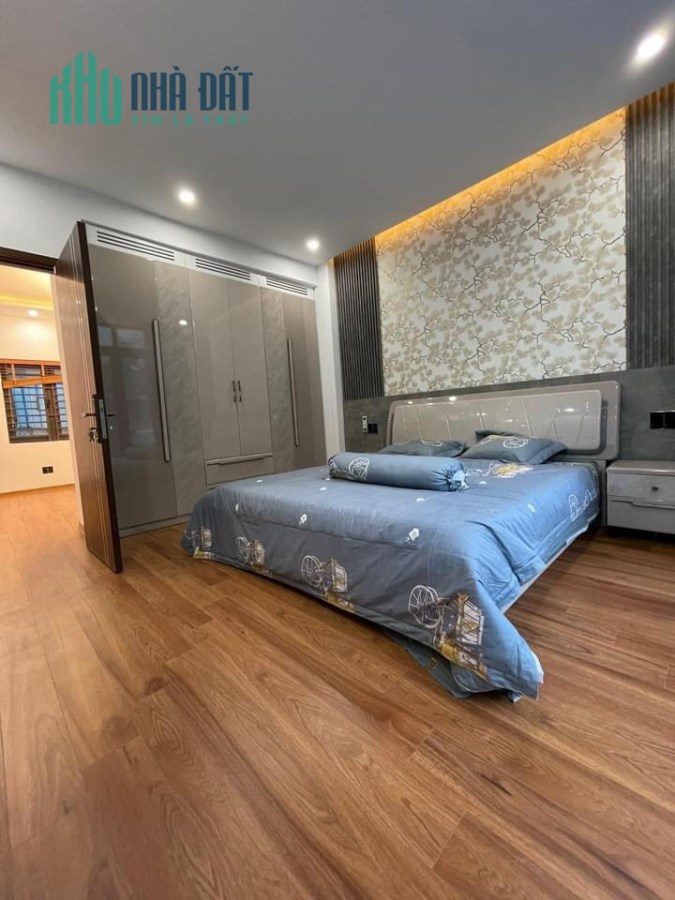 BÁN NHÀ PHỐ PHONG CÁCH HIỆN ĐẠI, 5.5x18m, 4 TẦNG, HXH, HUỲNH TẤN PHÁT, Nhà Bè. GIÁ NHỈNH 8.X TỶ