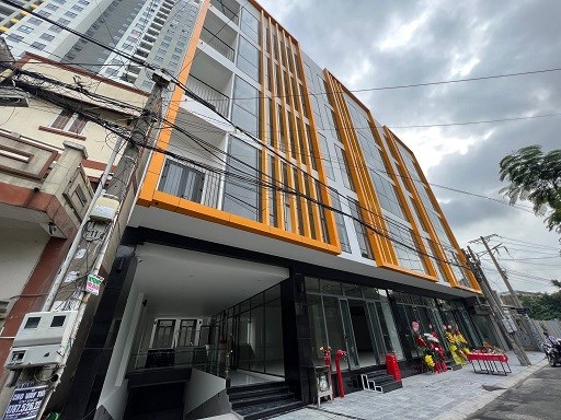Cho thuê văn phòng và MBKD toà nhà Bcons Tower TP.Dĩ An, Bình Dương; 0385607464 (A. Thiên)