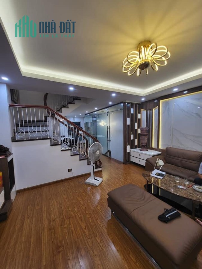 Bán Lacasta Văn phú, 80m2, 5m tiền, 2 mặt đường KD, chân chung cư sầm uất.