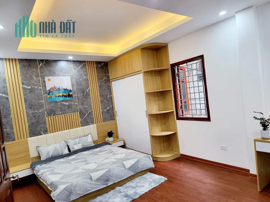 Cần Bán CCMN Cao cấp Khu Phố Ngoại Quốc Mỹ Đình 100m 7T Ô tô, nhỉnh 19 tỷ