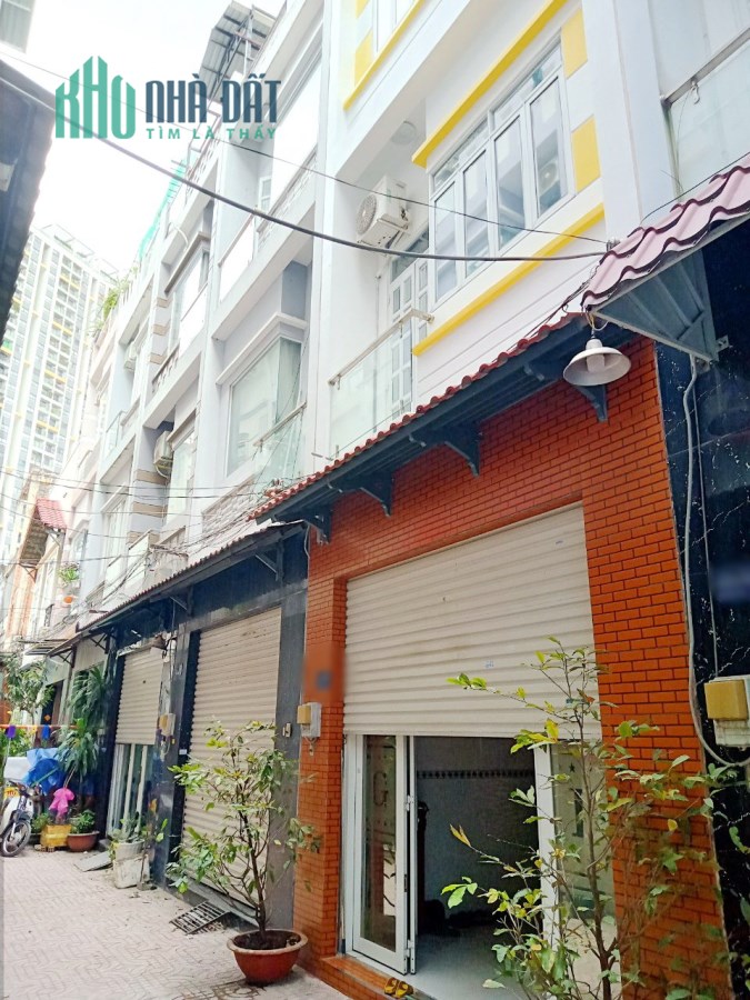 Cho thuê nhà nguyên căn hẻm 453 Bùi Minh Trực P6Q8