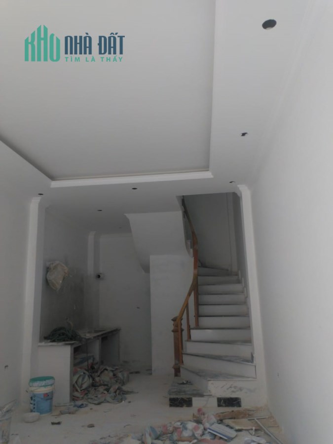 Nhà mới ở ngay Hoàng Liệt dt31 5tầng mt 3.6  giá 3.75 tỷ Hoàng Mai