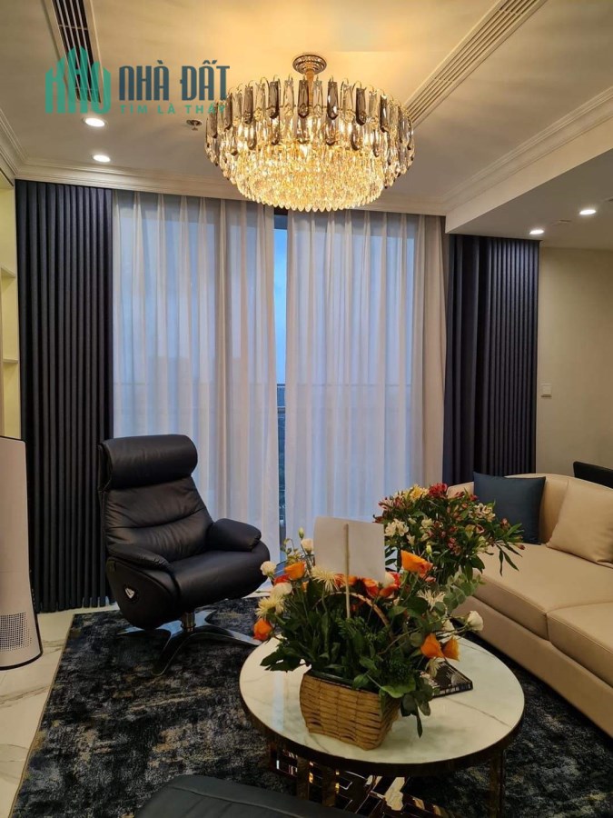 Cực phẩm!57m Ngô Gia Tự chỉ 5 tỷ, lô góc, ô tô 7 chỗ.