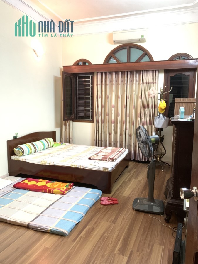 Bán nhanh nhà phố Bạch Đằng 300m2, 4MT chỉ 20 tỷ