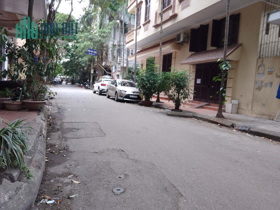 Bán nhà Khu Phân lô Đầm Trấu, Hai Bà Trưng, 35m*6 Tầng giá 5.8 Tỷ