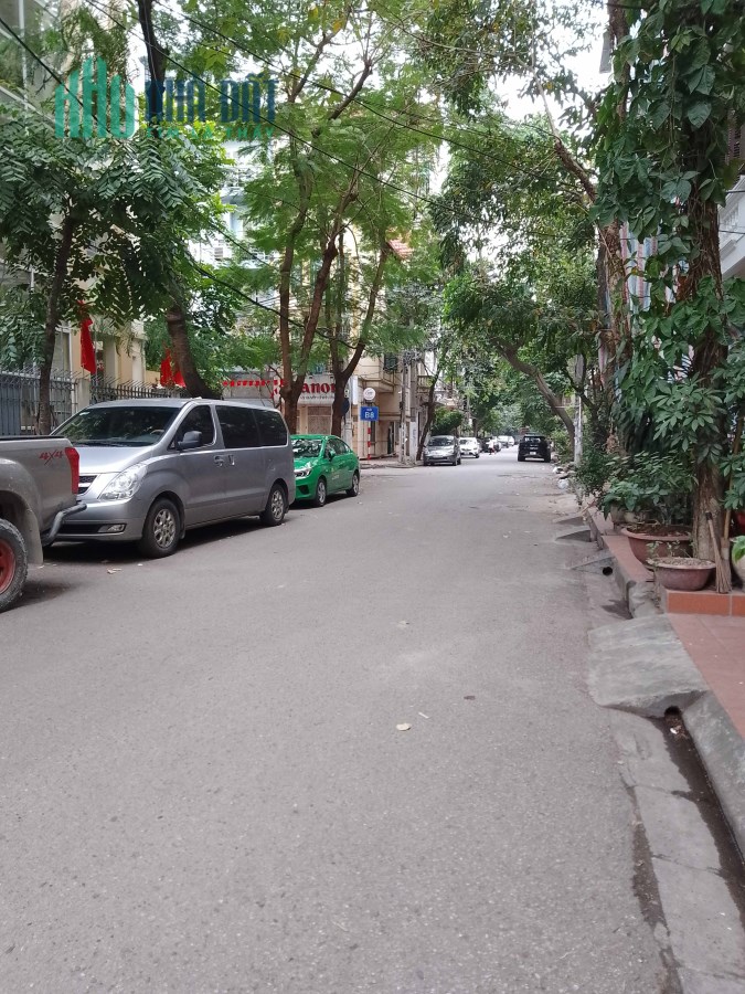 Nhà Phân lô Đầm Trấu, Hai Bà Trưng, Vỉa hè - Ô tô đỗ 50M * 5 Tầng giá 10.5 Tỷ