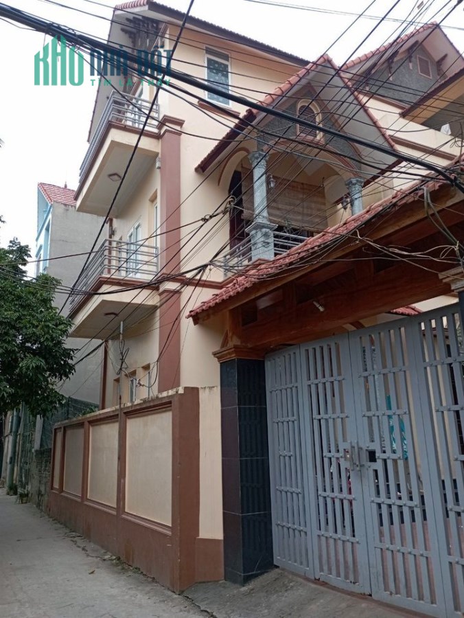 7 TỶ CÓ NGAY BIỆT THỰ LÔ GÓC THOÁNG ĐẸP - GIA RẺ - YÊN NGHĨA - DT 180M, 3 TẦNG, CỐ SÂN TRƯỚC SAU.