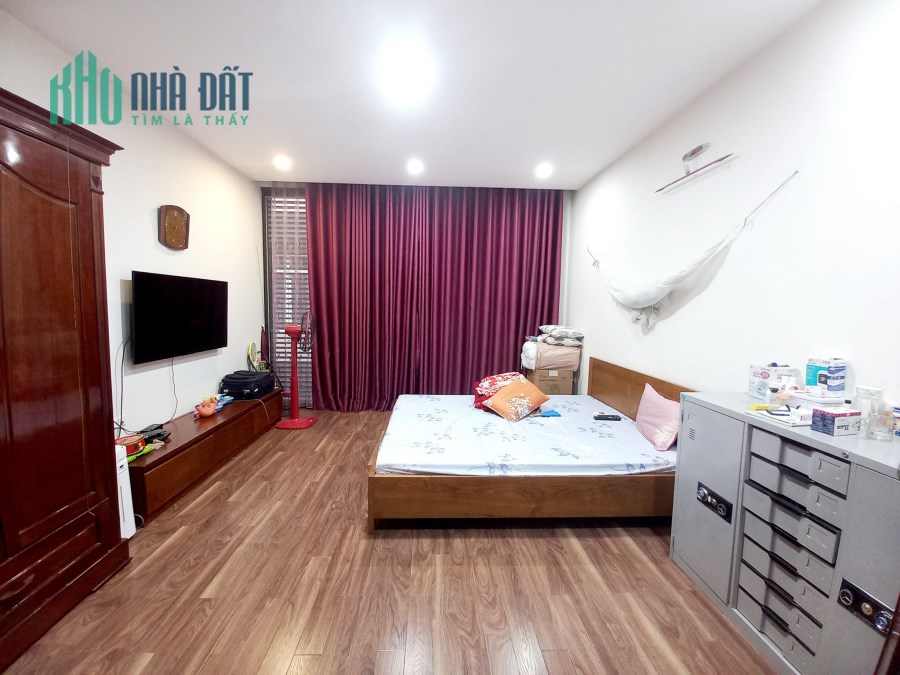 BÁN NHÀ PHỐ HỒNG MAI, S 60M, 4 TẦNG, Ô TÔ 10M. GIÁ CHỈ 3 TỶ 8. CHO THUÊ 7TR/THÁNG