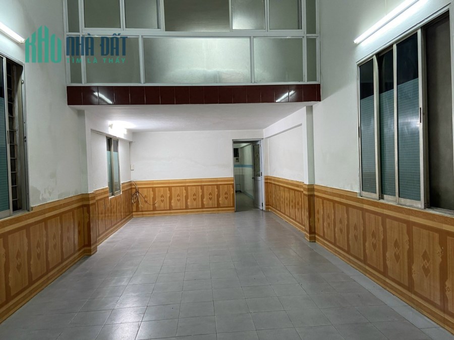 Chủ  ngộp Bank Bán nhà Trung tâm Hải Châu -  Lê Đình Dương - Chỉ 2,8 tỷ