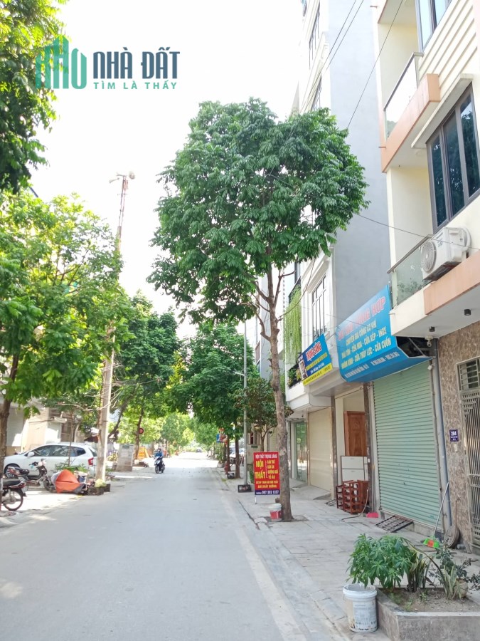 Bán đất đấu giá Ngõ Cổng Đa Sỹ, 50m2, mt4m, trục kinh doanh giá chỉ 5.9 tỷ