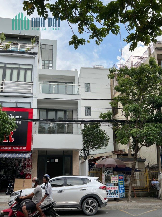 Bán nhà mặt phố 143m2 mới xây tại trung tâm Biên Hòa