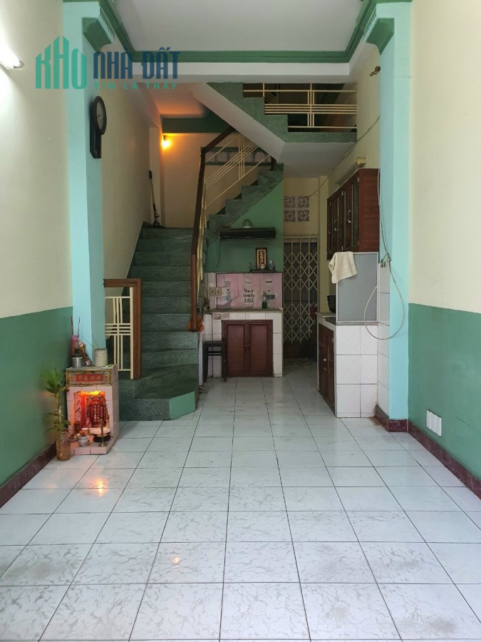 Chủ bị dí nợ giảm sốc từ 4.1 tỷ còn 3,4 tỷ nhà  4 TẦNG VƯỜN CHUỐI QUẬN 3,