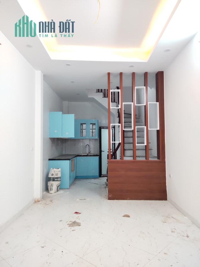 Bán nhà Thụy Khuê,Văn Cao,Tây Hồ dt 31 m2x 5 t giá 4,8 tỷ