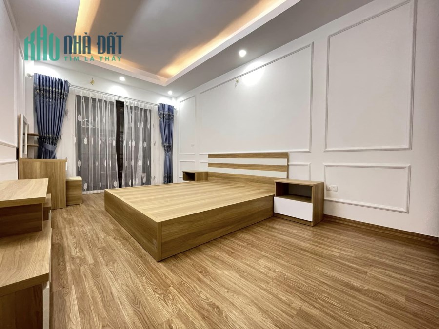 BÁN NHÀ PHỐ LƯƠNG YÊN, HAI BÀ TRƯNG, HIẾM NHÀ BÁN, 5 TẦNG, MT 4M. GIÁ CHỈ 3 TỶ 950