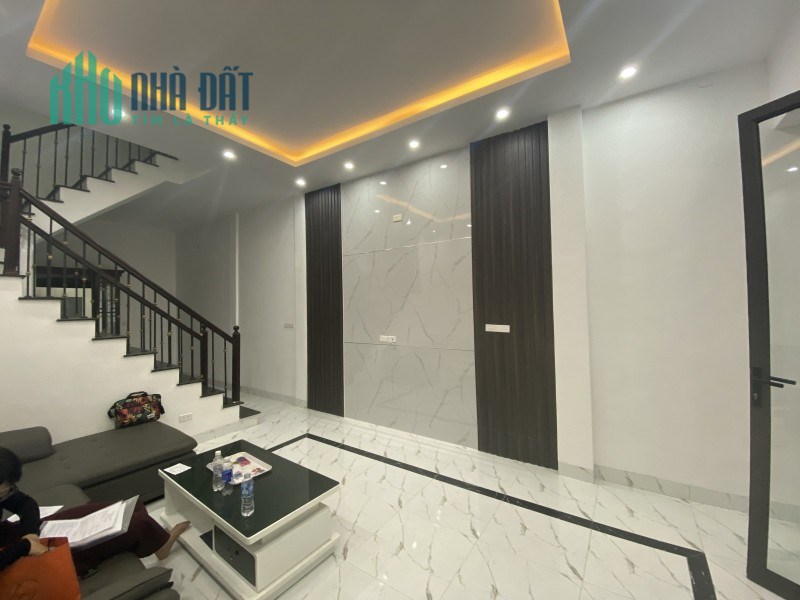 Hoàng Mai nhà mới đẹp – Full nội thất. 36m2 x 5T. Gía 3.7 tỷ.