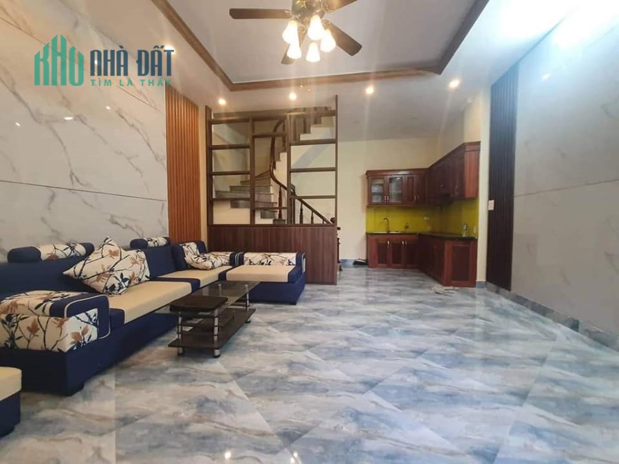 Bán nhà Tam Trinh - Hoàng Mai, 41m*5 Tầng giá 3.78 Tỷ