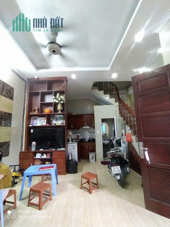 Bán nhà Giải Phóng, Hoàng mai 35m*5 Tầng giá 3.5 Tỷ