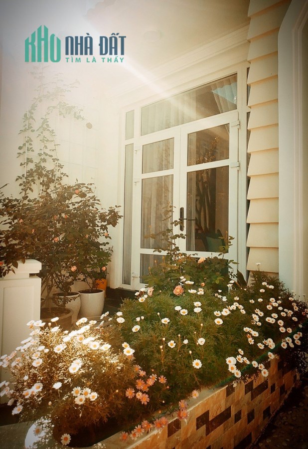 Bán Gấp Villa Đẹp 2 Mặt Tiền Trả Nợ Nhà Cái Châu Âu