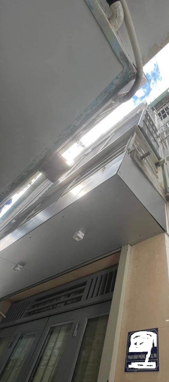 TRUNG T M PHÚ NHUẬN- 4 TẤM - DƯỚI 3 TỶ- THÍCH HỢP GĐ NHỎ Ở- GIÁ TỐT THỜI BANH LĂN